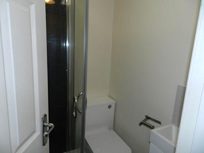 5 Bedroom Terraced House For Sale In Headingley Avenue, Leeds, LS6