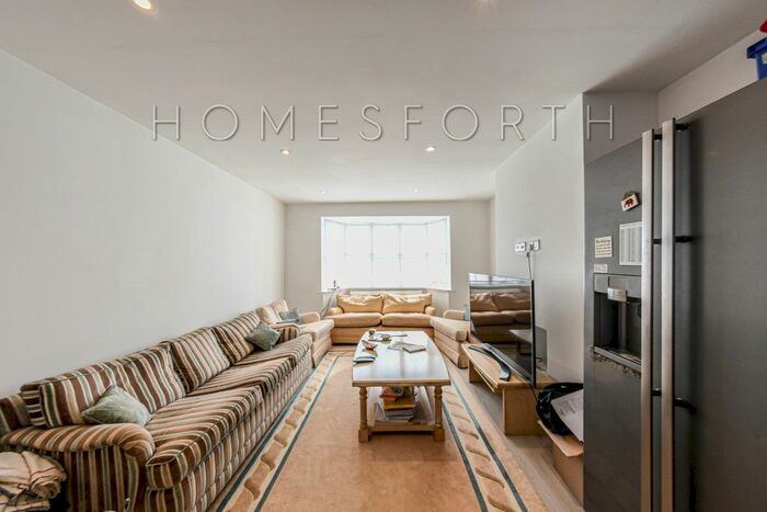 3 Bedroom Terraced House To Rent In Brookland Rise, East Finchley, NW11