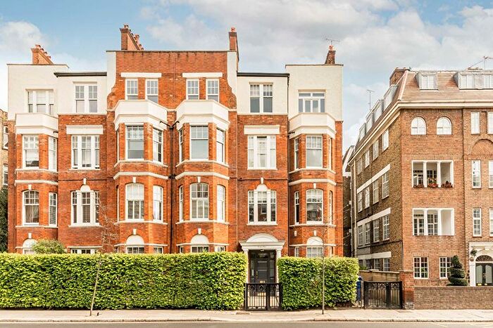 2 Bedroom Flat To Rent In Beaufort Street, Chelsea, SW3
