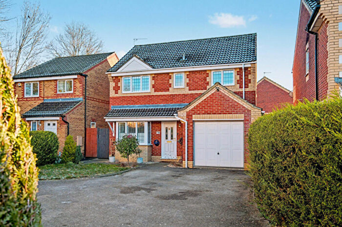 4 Bedroom Detached House For Sale In Merganser Drive, Bicester, OX26