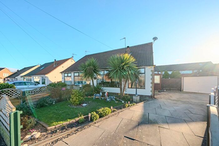 4 Bedroom Bungalow For Sale In Half Mile Gardens, Leeds, West Yorkshire, LS13