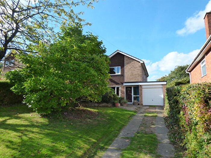 3 Bedroom Detached House For Sale In Woodbury Rise, Malvern, WR14