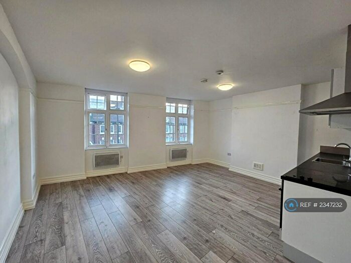 1 Bedroom Flat To Rent In Golders Way, London, NW11