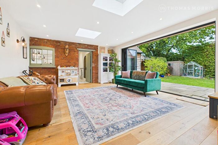 4 Bedroom Semi-Detached House For Sale In Dunton Lane, Biggleswade, Bedfordshire, SG18