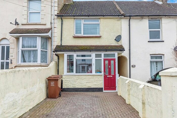 2 Bedroom Terraced House For Sale In Nelson Road, Gillingham, Kent, ME7