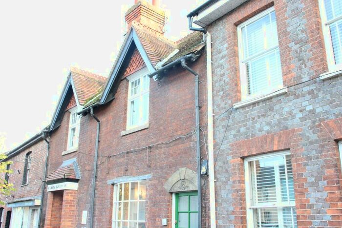 2 Bedroom Apartment To Rent In High Street, Hungerford, Berkshire, ., RG17