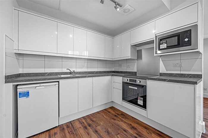 1 Bedroom Flat To Rent In West Smithfield, London, EC1A