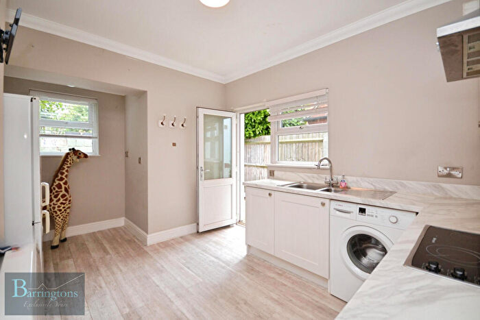 2 Bedroom Maisonette To Rent In Flat, Ongar Road, Brentwood, Essex, CM15