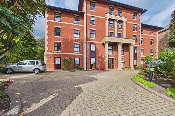 1 Bedroom Flat For Sale In Beaufort Road, Clifton, BS8