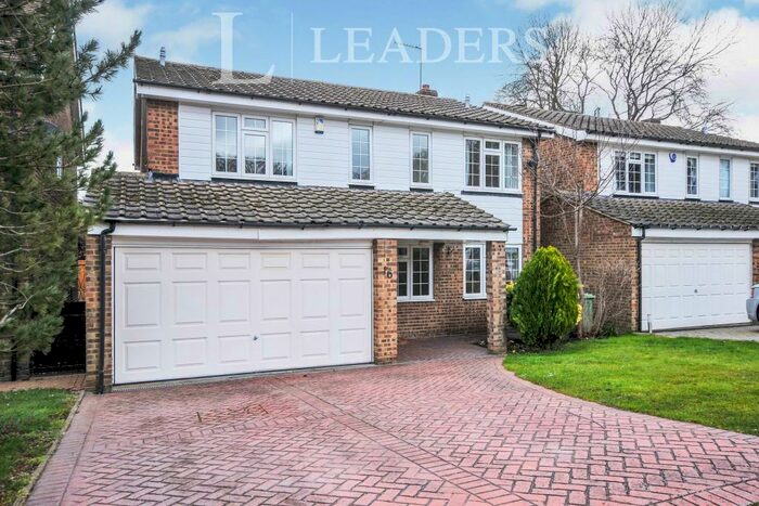 5 Bedroom Detached House To Rent In Partridge Drive, Orpington, BR6