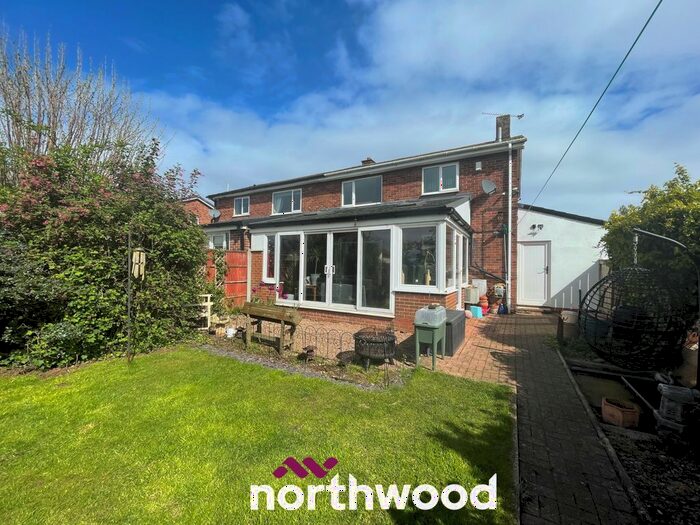 3 Bedroom Semi-Detached House For Sale In Highfield, Pollington, Goole, DN14