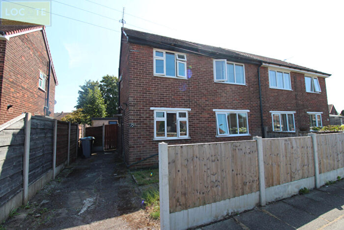3 Bedroom Semi-Detached House For Sale In Lytham Road, Flixton, M41