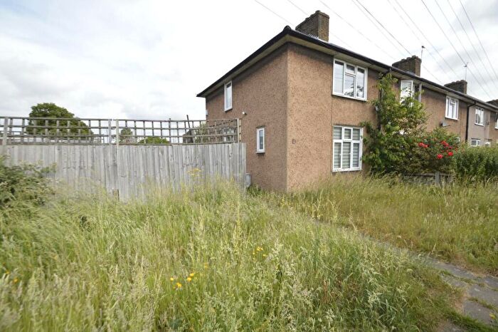 2 Bedroom End Of Terrace House For Sale In Clementhorpe Road, Dagenham, RM9