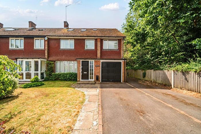 6 Bedroom End Of Terrace House For Sale In Old Perry Street, Chislehurst, Kent, BR7
