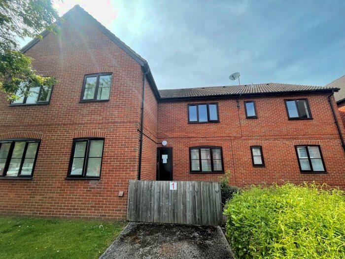 1 Bedroom Apartment To Rent In Newbury, Berkshire, RG14