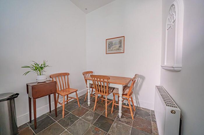 2 Bedroom Apartment For Sale In Tredington Park, Hatton Park, CV35