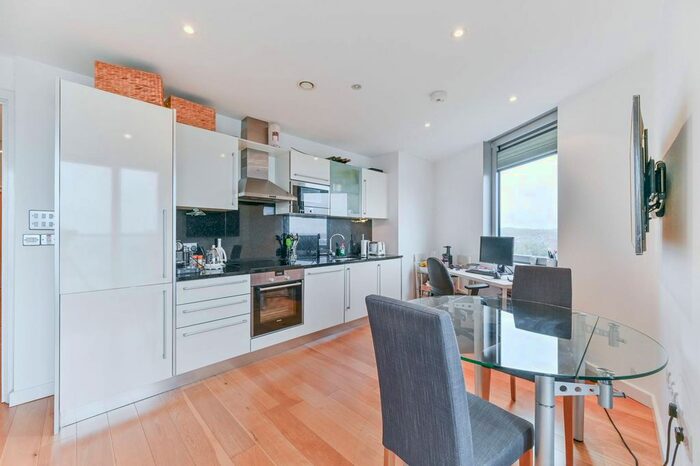 1 Bedroom Flat To Rent In Altitude Apartments, East Croydon, Croydon, CR0