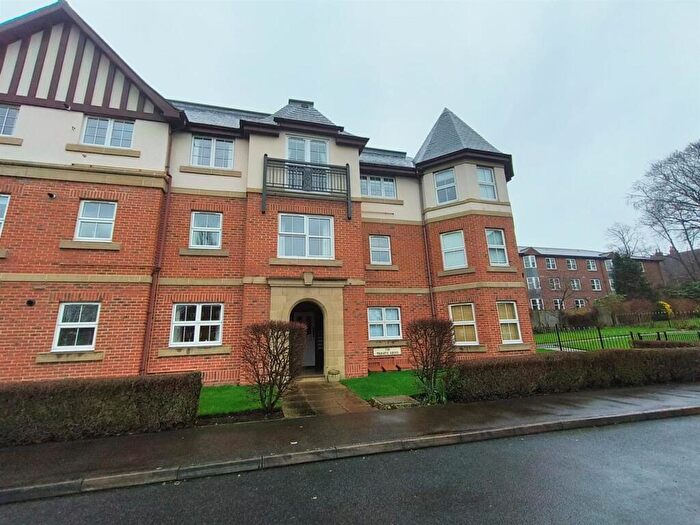2 Bedroom Apartment To Rent In Trinity Mews, Darlington, DL3