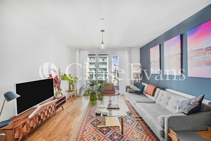 1 Bedroom Flat To Rent In Upper North Street, Phoenix Works, Poplar, London, E14