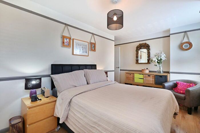 2 Bedroom Flat For Sale In Stanstead Road, Catford, SE23