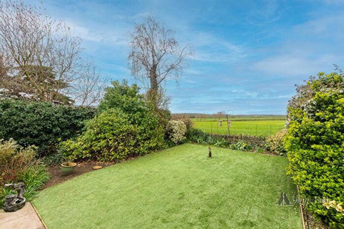 3 Bedroom Bungalow For Sale In Meadow Lane, Thornhaugh, Peterborough, PE8