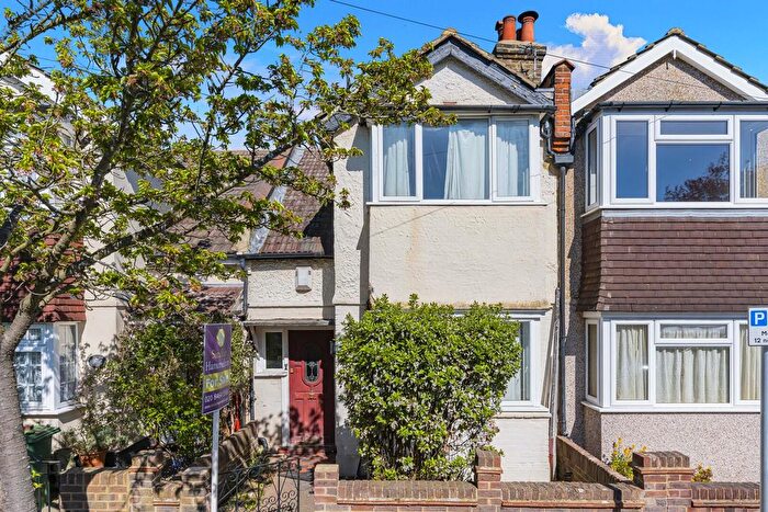 2 Bedroom Terraced House For Sale In Haywood Road, Bromley, BR2