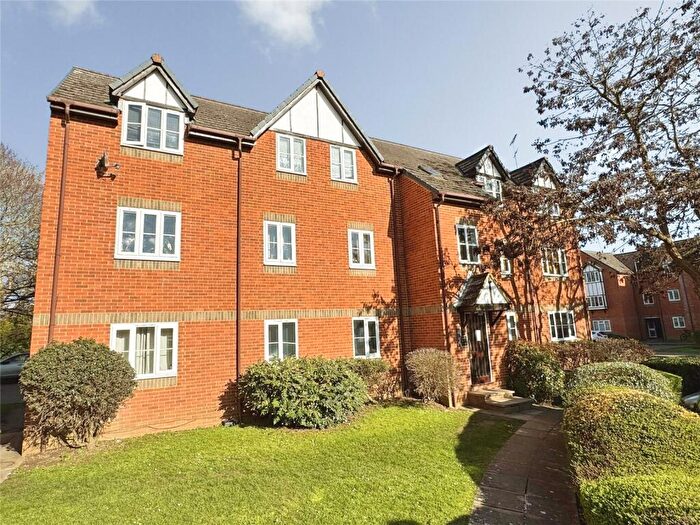 1 Bedroom Apartment For Sale In Rembrandt Way, Reading, Berkshire, RG1