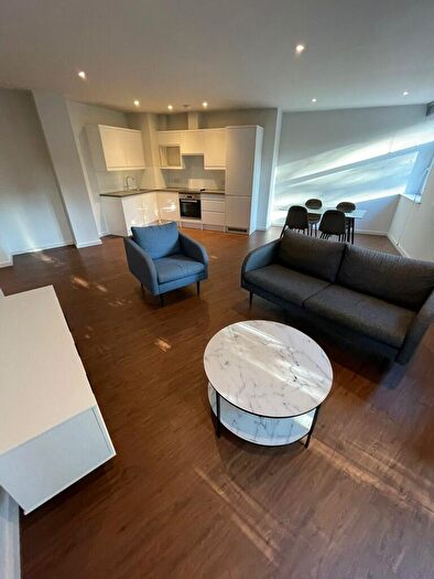 2 Bedroom Apartment To Rent In Victoria Road, Leeds, West Yorkshire, LS6