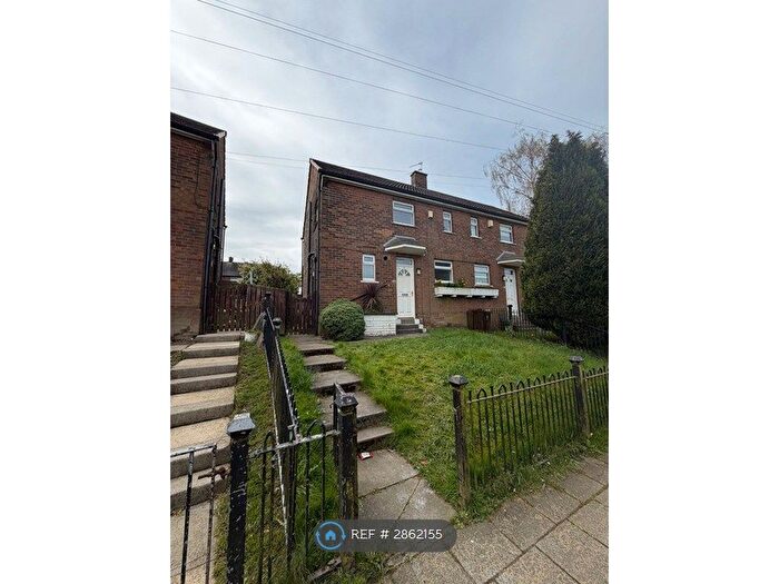 2 Bedroom Semi Detached House To Rent In Somerton Drive, Bradford, BD4
