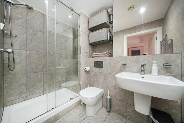 1 Bedroom Flat For Sale In Lamb's Passage, City Of London, EC1Y