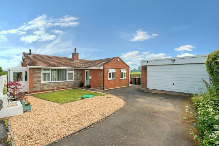 3 Bedroom Bungalow For Sale In Moorfields, Mamble, Kidderminster, Worcestershire, DY14