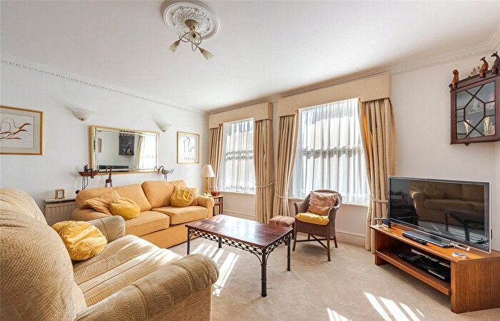 1 Bedroom Flat To Rent In Lindsay Square, London, SW1V