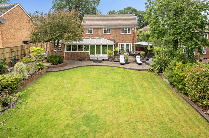 4 Bedroom Detached House For Sale In Illingworth, Windsor, Berkshire, SL4