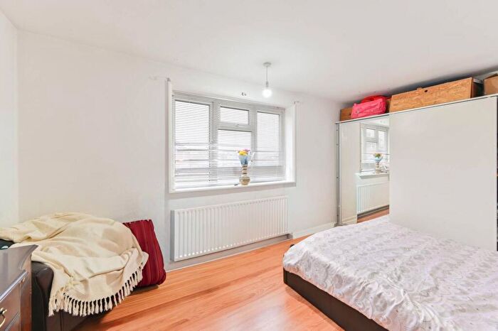 2 Bedroom Terraced House To Rent In Bordesley Road, Morden, SM4