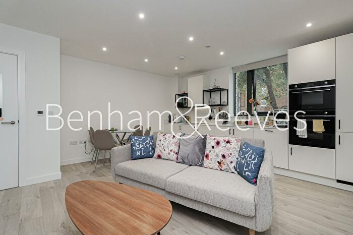 1 Bedroom Flat To Rent In Coster Avenue, Highgate, N4