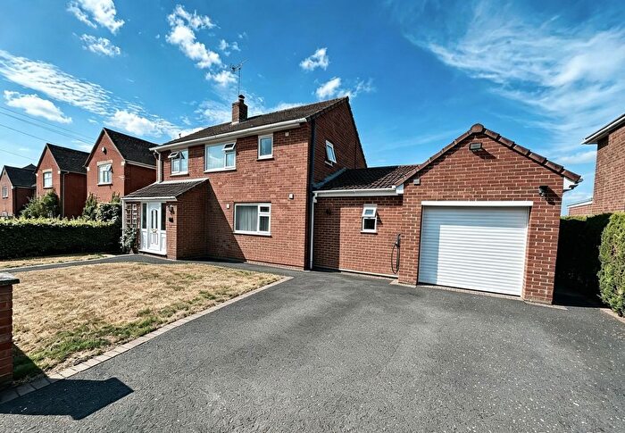3 Bedroom Detached House For Sale In Hillgrove Ave, Yeovil, BA20