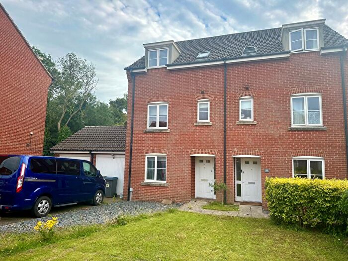 4 Bedroom House To Rent In Aspen Drive, Whitfield, CT16