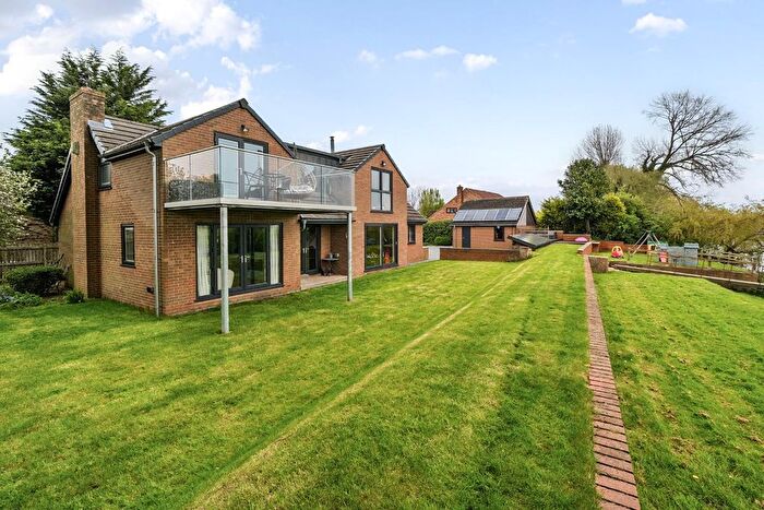 6 Bedroom Detached House For Sale In Main Street, West Haddlesey, Selby, YO8