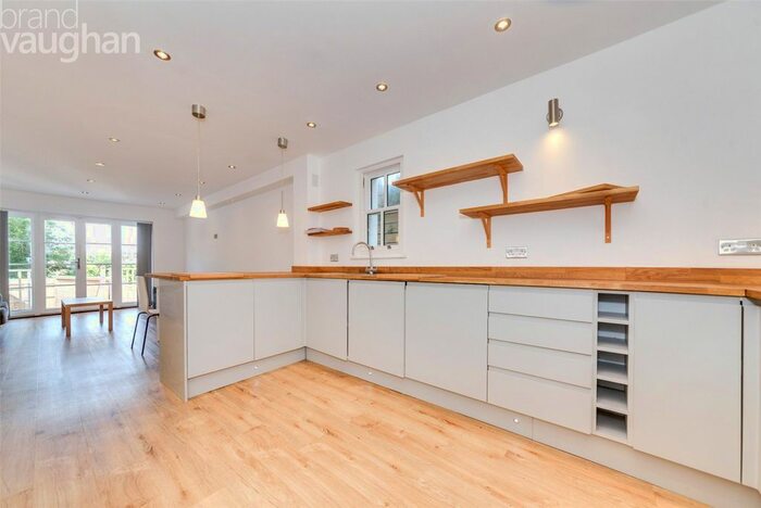 4 Bedroom End Of Terrace House To Rent In Springfield Road, Brighton, East Sussex, BN1