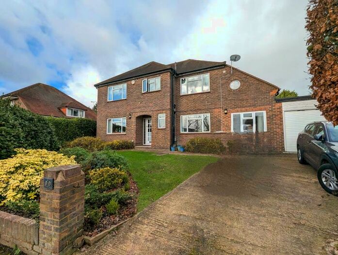 4 Bedroom Detached House To Rent In Horsell, Woking, Surrey, GU21
