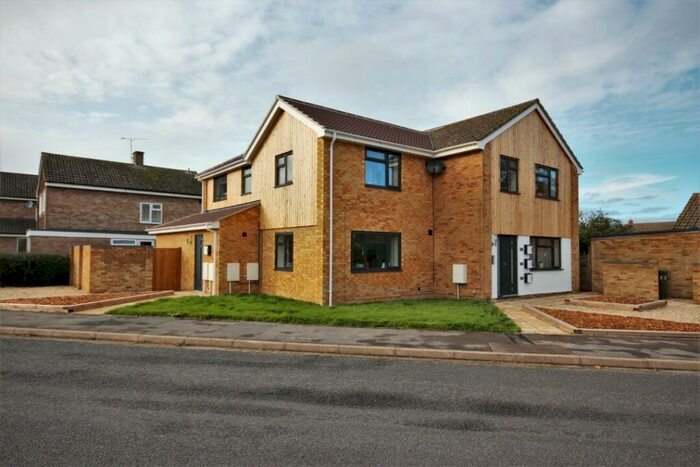 2 Bedroom Apartment To Rent In Mayfield Avenue, Grove, Wantage, Oxfordshire, OX12