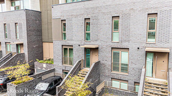 4 Bedroom Apartment For Sale In Millbank Street, Manchester, M1