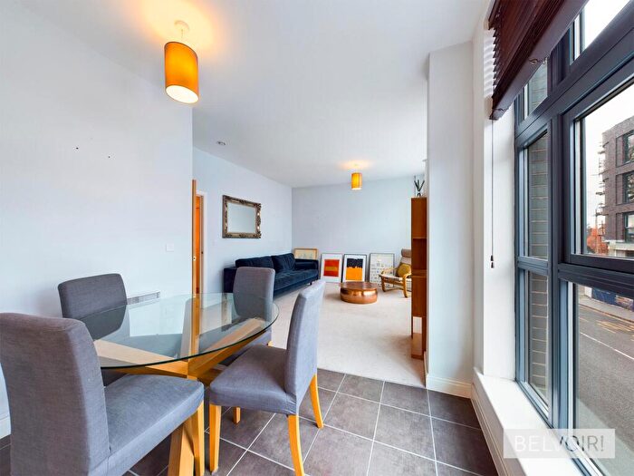 2 Bedroom Flat To Rent In Lion Court, Warstone Lane, Birmingham, B18