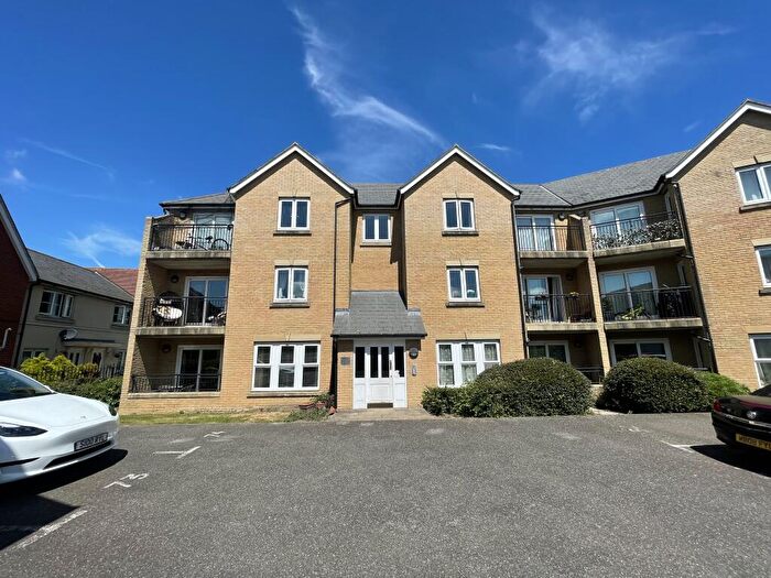 2 Bedroom Apartment To Rent In Mortimer Way, Witham, Essex, CM8