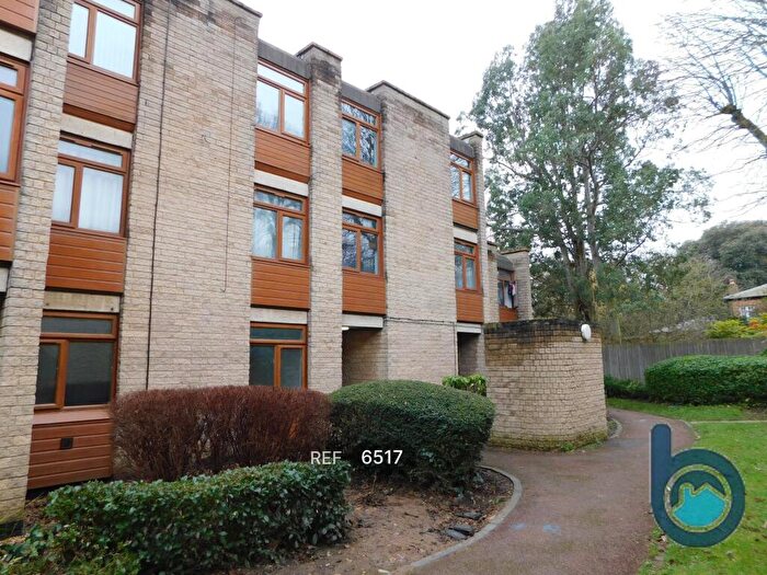 2 Bedroom Flat To Rent In Stanwick Court, Peterborough, PE3