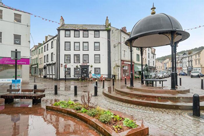 1 Bedroom Flat For Sale In Market Place, Whitehaven, CA28