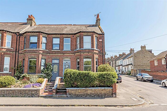 3 Bedroom End Of Terrace House To Rent In Upper Dane Road, Margate, CT9