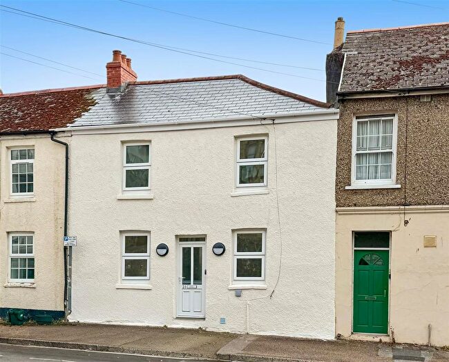 2 Bedroom Terraced House For Sale In New Street, Falmouth, TR11