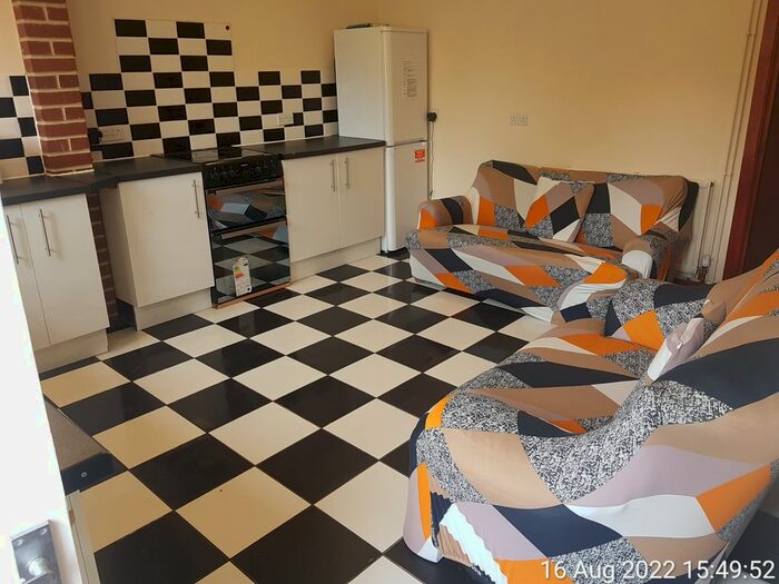 4 Bedroom Semi-Detached House To Rent In Ridgefield Road, Oxford, OX4