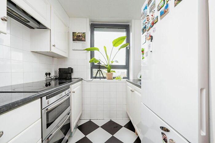 1 Bedroom Flat For Sale In Church Lane, Bedford, Bedfordshire, MK41